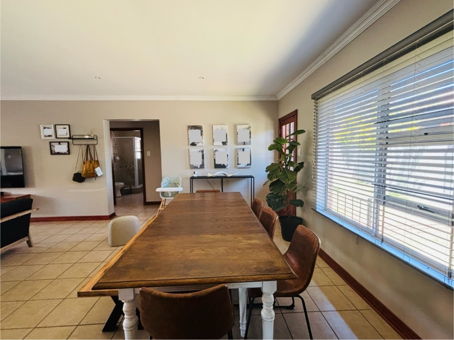 3 Bedroom Property for Sale in Pentagon Park Free State